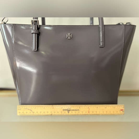 Tory Burch Emerson Tote in Grey. Excellent condition - Picture 2 of 7